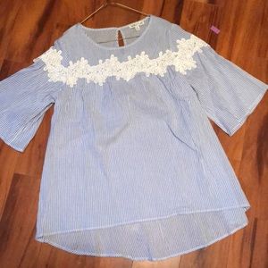 Women’s top Tassels and Lace